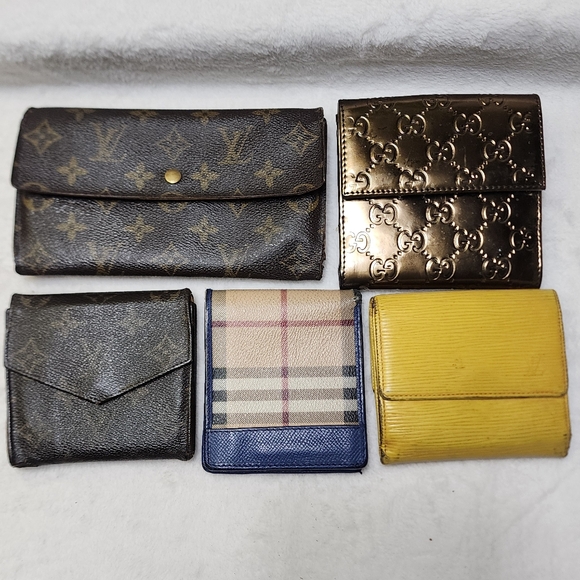 Lot of 5 Authentic Luxury Wallets  Projects (Gucci, Louis Vuitton, Burberry - Picture 1 of 16